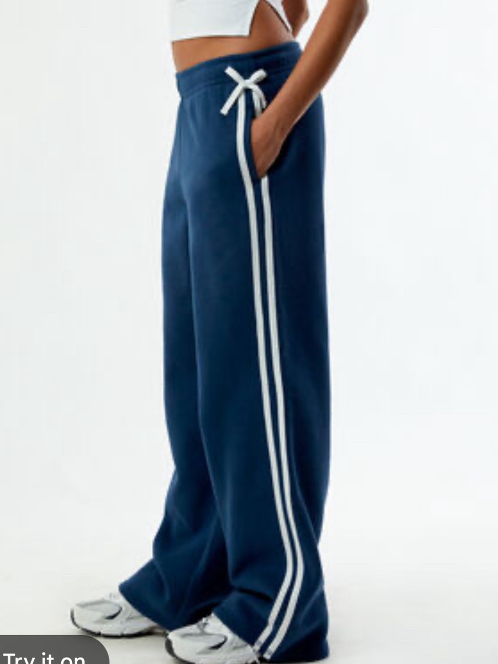 Navy Wide-Leg Track Pants with White Side Stripes